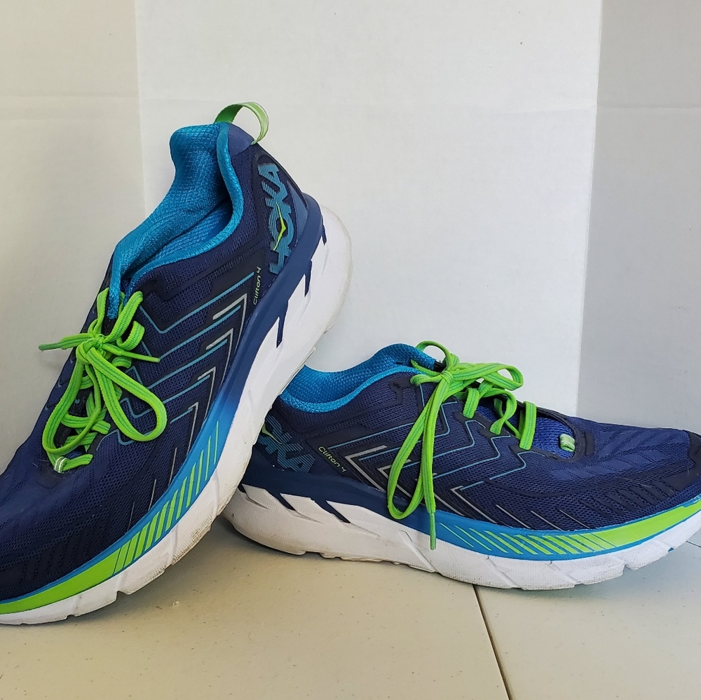 Hola one one Clifton 4